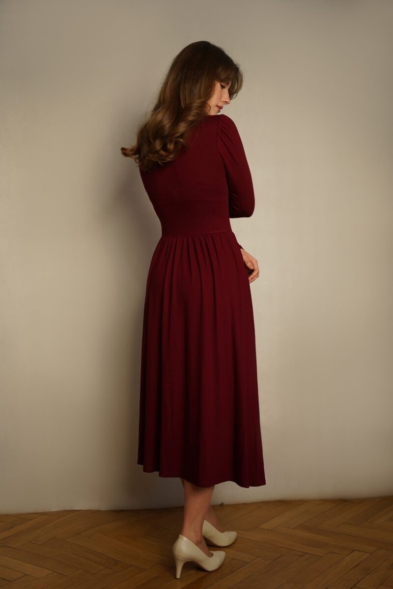 Sukienka golfowa Helena midi bordo